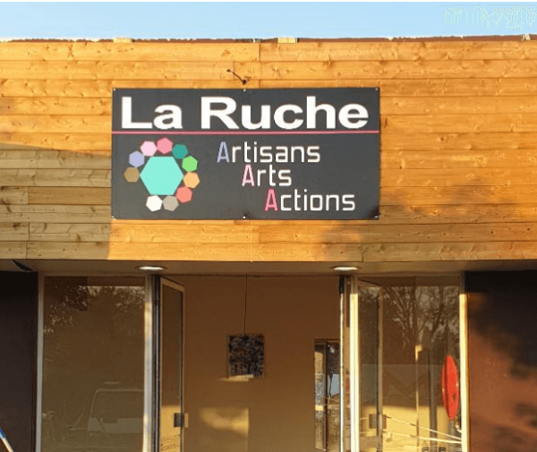 Enseigniste à ANNESSE ET BEAULIEU
